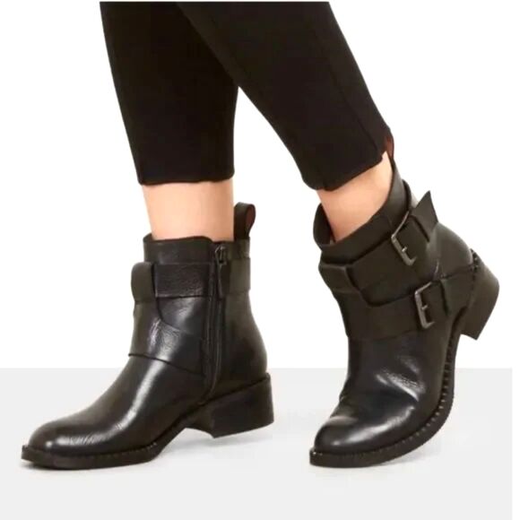 Gentle Souls Best of Moto Black Leather Ankle Boots Booties size 9.5 - Picture 1 of 11